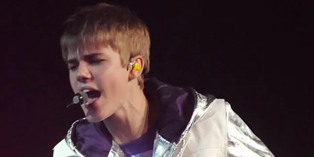 Wah! Fans Menahan Justin Bieber di Brazil? Wah! Fans Menahan Justin Bieber di Brazil?