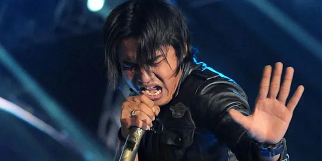 Charly Bantah Hengkang Karena Proyek Lain