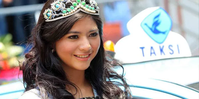 Qory Sandioriva Kagumi Leila Lopes