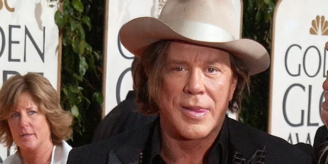 Mickey Rourke Syuting Film di Indonesia?