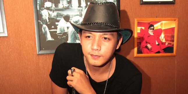 Gagal Boyband, Dirly Idol Jadi Rocker Melayu