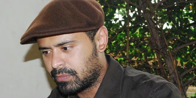 Mike Lucock Main Film Bareng Mickey Rourke