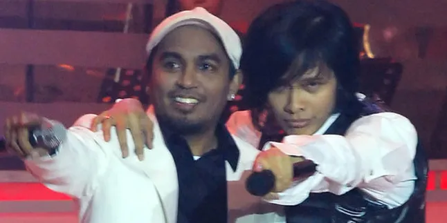 Glenn Fredly Merasa Terhormat Berduet Bareng Gigi Glenn Fredly Merasa Terhormat Berduet Bareng Gigi