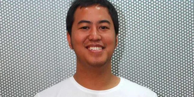 Pandji Pragiwaksono: Stand Up Comedy Seperti Hip Hop