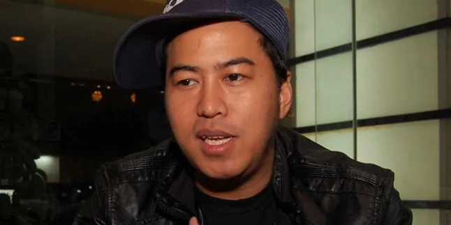 Pandji Pragiwaksono Siap Boomingkan Stand Up