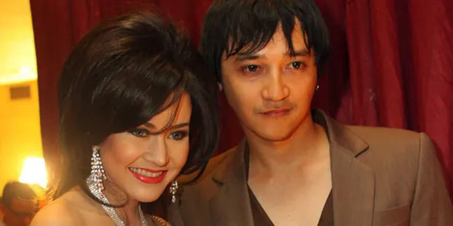 Cynthiara Alona Berjuang Nikah Saat 12-12-12