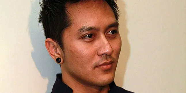 Demian: Gosip Itu Resiko Pekerjaan