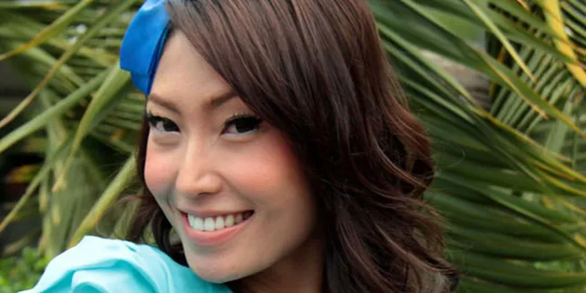 Ayu Dewi Tak Tahu Soal Gosip Putus Raffi - Yuni