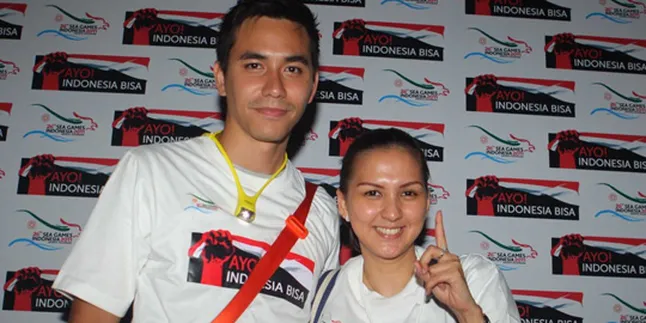 Donna Agnesia - Darius Sinathrya Bernostalgia