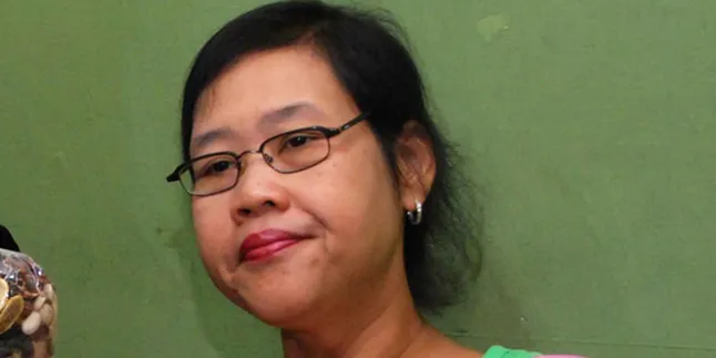 Digosipkan Meninggal, Rini S Bon Bon Anggap Doa