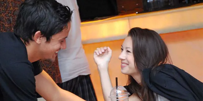 Jennifer Bachdim Hamil Empat Bulan