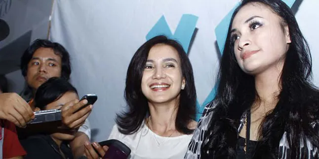 Wanda Hamidah Ajak Ramah Lingkungan Lewat Busana