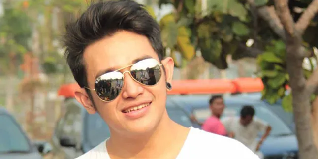 Vicky Nitinegoro Kangen Pacaran