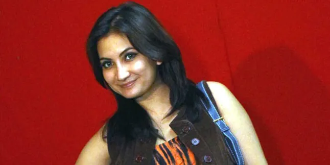 Natalie Sarah Geluti Bisnis Kaftan Online