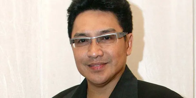 Rudi Hadisuwarno Edukasi Model Rambut En Amour