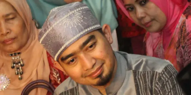 FPI Kecam Proses Ta'aruf Ustad Solmed?