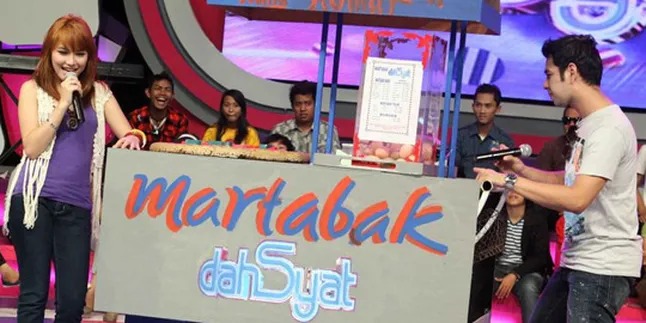 Ayu Ting Ting Orang Ketiga Antara Raffi - Yuni? Ayu Ting Ting Orang Ketiga Antara Raffi - Yuni?