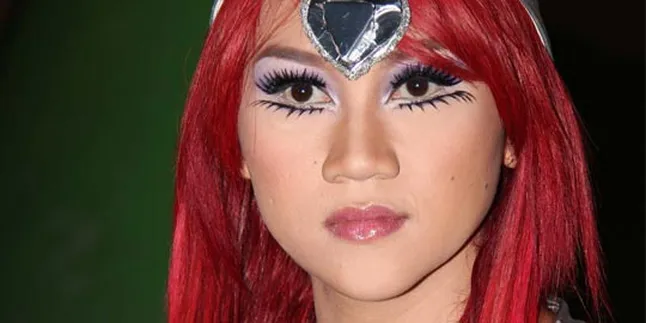 Solo Karir, Yenny Bantah Tinggalkan 3 Macan!