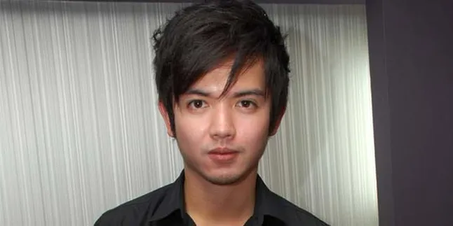 Nicky Tirta - Vanessa Angel Positif Romantis