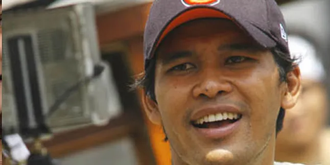 Dipotong LSF, Sutradara 'SANG PENARI' Menangis