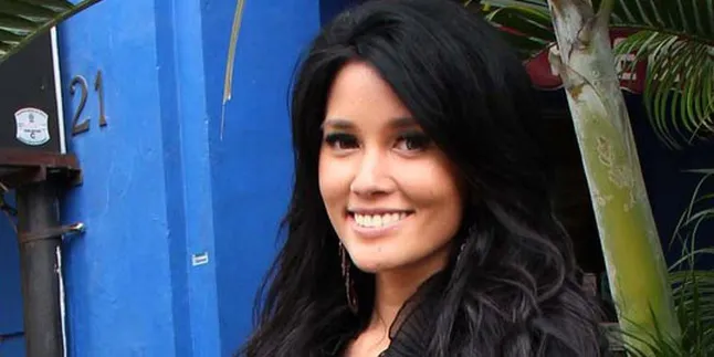 Titi Sjuman - Wong Aksan Jarang Cekcok