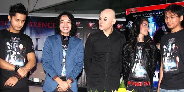 Hengky Kurniawan Sudah Lama Di balik Layar