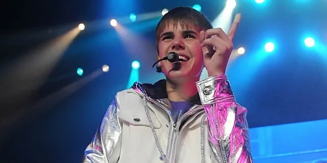 Justin Bieber, Calon Raja Billboard 200 Pekan Depan Justin Bieber, Calon Raja Billboard 200 Pekan Depan