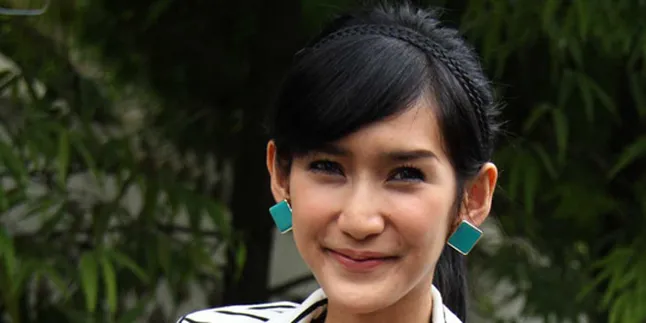 Zora Vidyanata Selipkan Satu Hari Untuk Anak