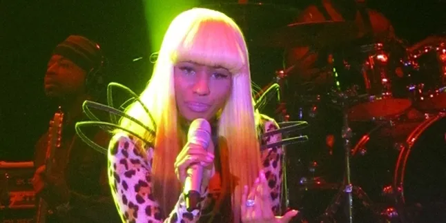 Nicki Minaj Ganti Nama Jadi Roman Zolanski?