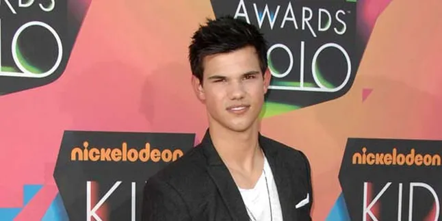 Taylor Lautner Berharap Tidak Topless Lagi