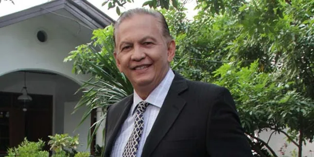 'SAMPAI KE UJUNG DUNIA' Gading Anak Roy Marten