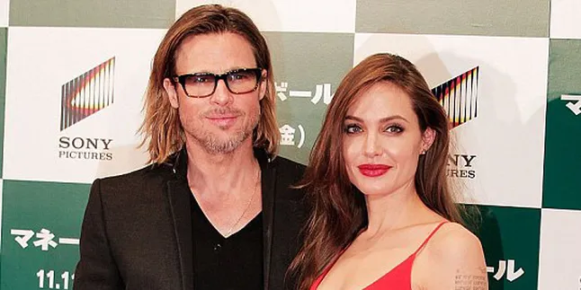 Brad Pitt Beli Tank Perang Dunia