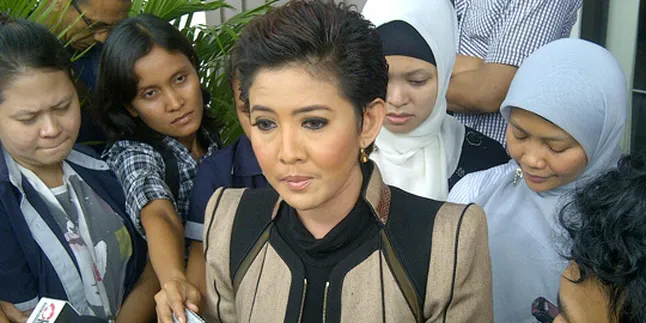 Peggy Melati Sukma Resmi Cerai! Peggy Melati Sukma Resmi Cerai!