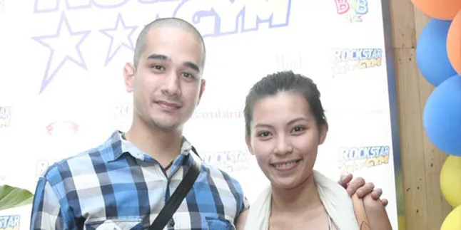 Istri Hamil 4 Bulan, Okan Cornelius Beli 3 Test Pack