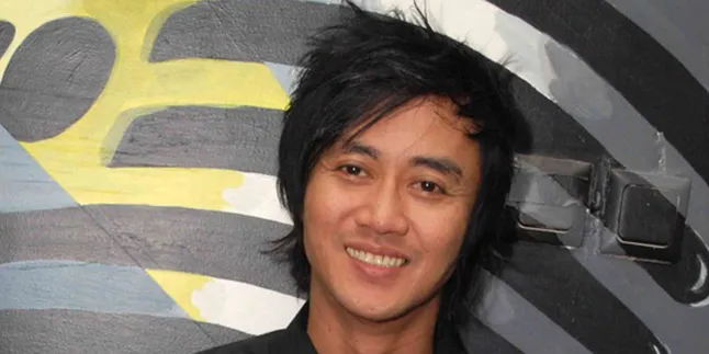 Thomas Ramdhan Menangis Lihat Kabah