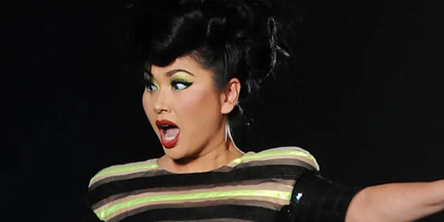 Titi DJ: Jakarta Fashion Week Berkelas Internasional! Titi DJ: Jakarta Fashion Week Berkelas Internasional!
