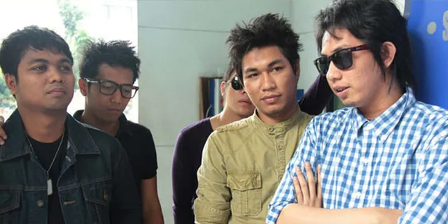 700 Personel Amankan Konser Surya Pro Mild Tour 2011