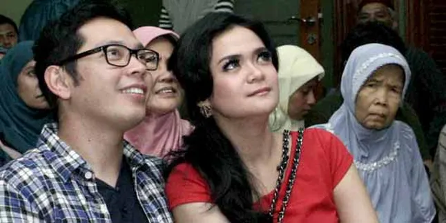 Ingin Punya Anak, Shezy Idris ke Klinik Herbal Ingin Punya Anak, Shezy Idris ke Klinik Herbal