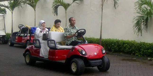 Tamu Siraman Aliya Dapat Fasilitas Mobil Golf