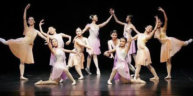 Ultah, Namarina Gelar 'Moving On: In Dance Musical' Ultah, Namarina Gelar 'Moving On: In Dance Musical'