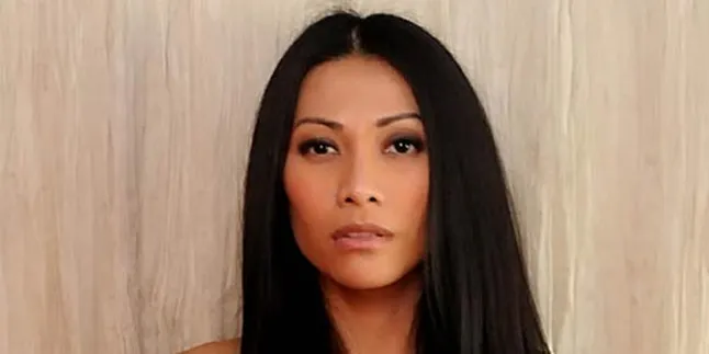 Anggun C Sasmi Geregatan Dengan Persiapan Konser