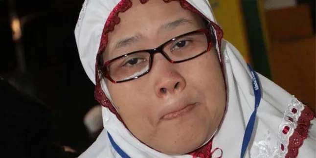 Ibunda Komedian Rini S Bon Bon Wafat