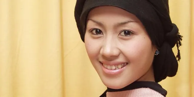 Gitalis: Antara Dangdut, DPR dan Ngajar