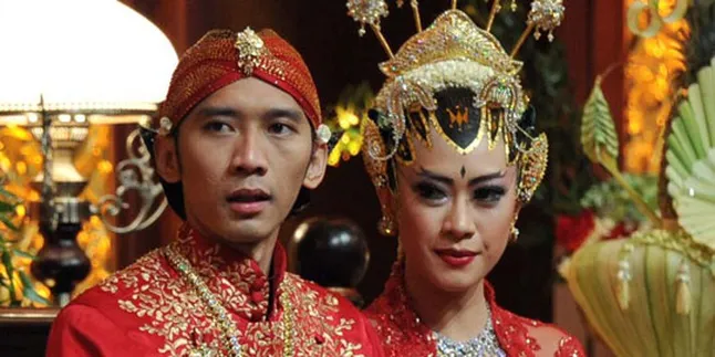 Ibas - Aliya Gunakan Adat Yogya Ibas - Aliya Gunakan Adat Yogya