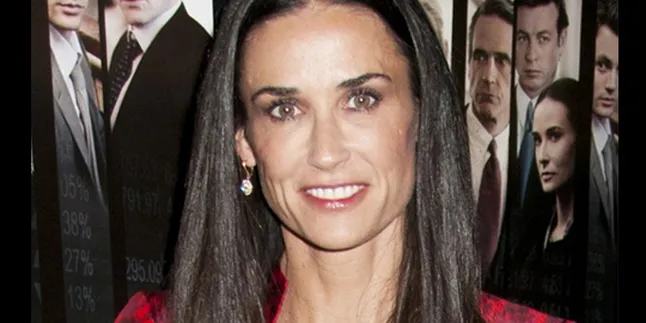 Identitas Teman Kencan Demi Moore Terungkap!