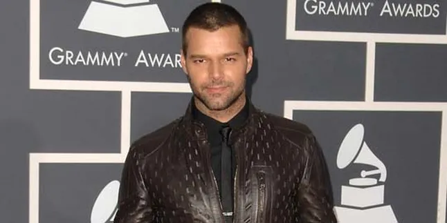Ricky Martin Bintangi GLEE?