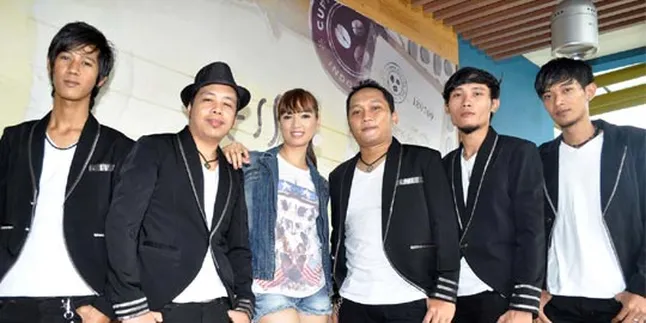 Setelah Andi Soraya, Mister Band Gaet Eva Asmarani