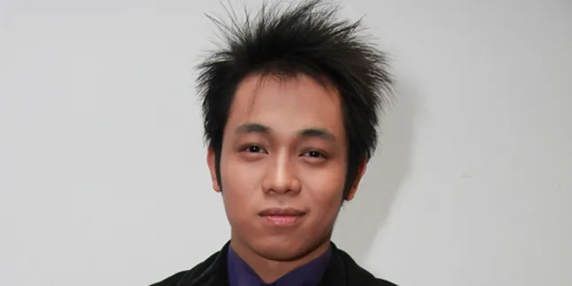 Russel Miracle Komentari Konser Vina Panduwinata