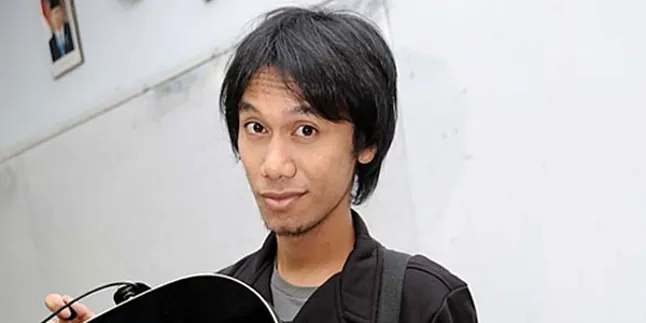 Eross Candra Penggemar Lumpia Semarang