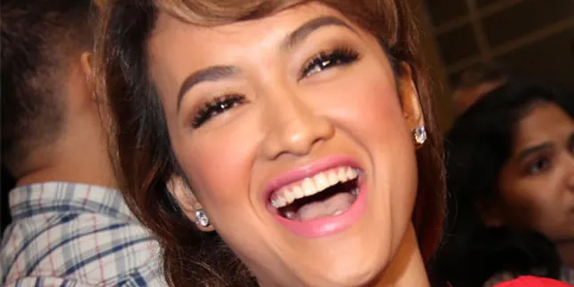 Menikah, Jupe Tunggu Restu Ibunda